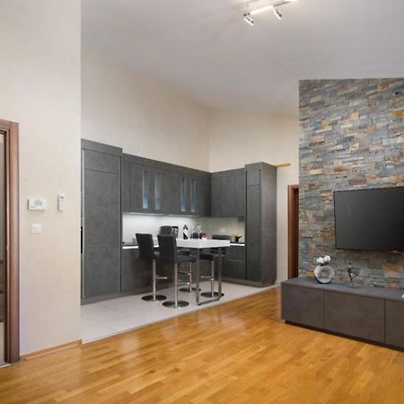 Apartment Leonardo Pula Luaran gambar